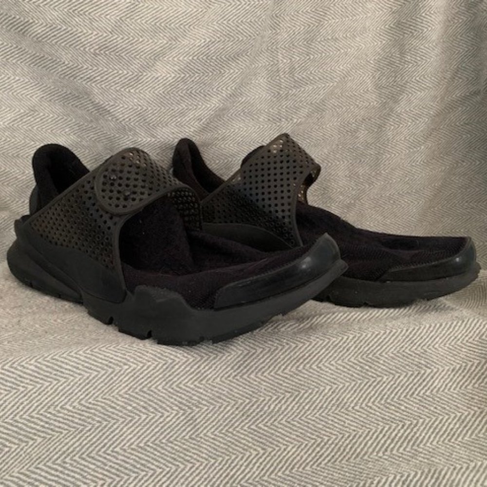 Men's Nike Sock Darts